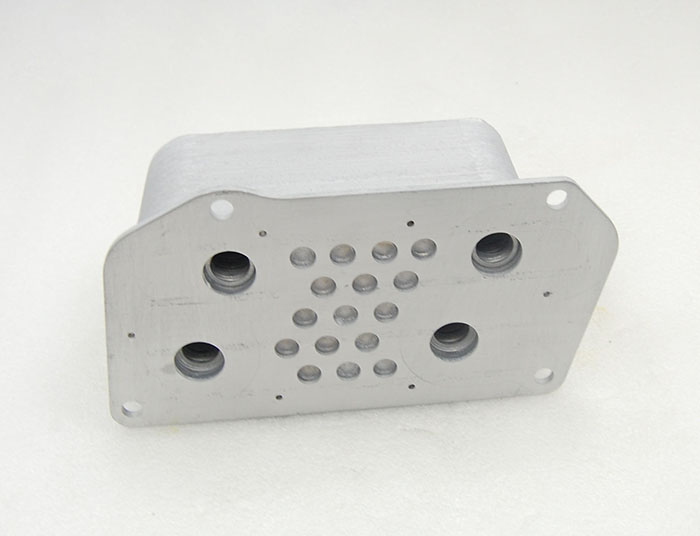 沃尔沃210机油散热器芯