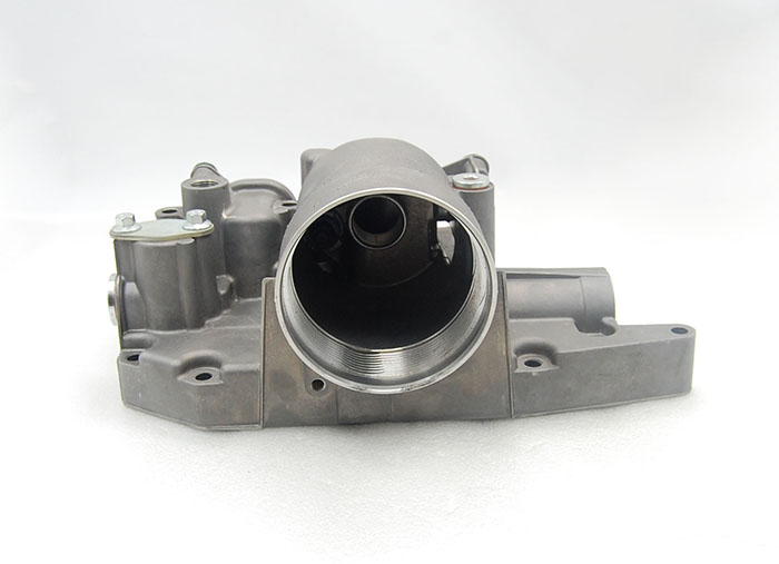 沃尔沃210机油散热器壳