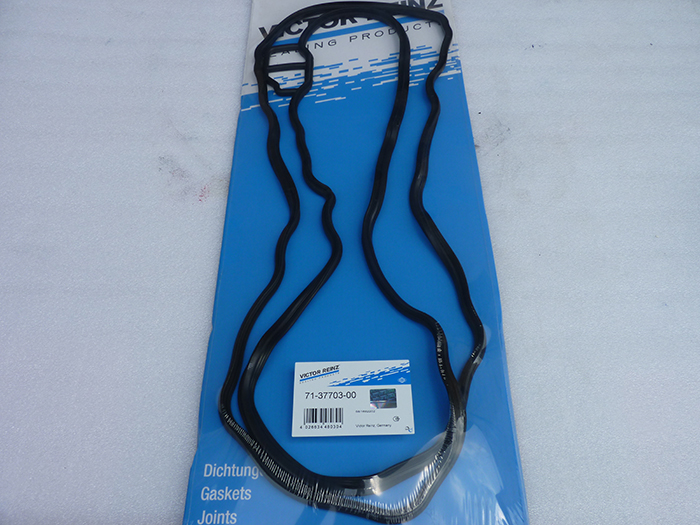 二手发动机配件