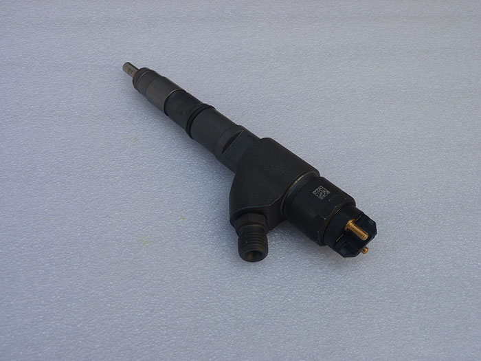 二手发动机配件